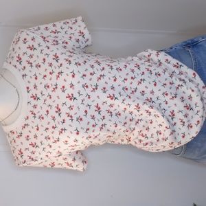 No Boundaries White Floral Ribbed Crew Tee with Red Flowers